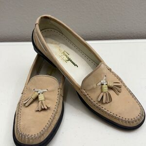 Salvatore Ferragamo Womens Shoes Loafers Size 8 Beige SuedeTassel Dress Slip-On